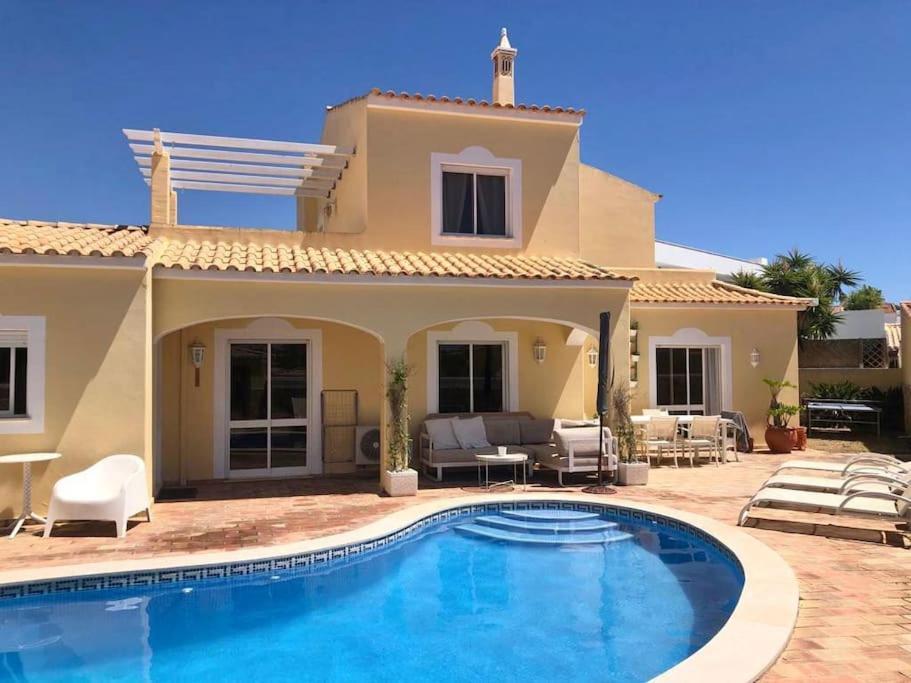 Charming Villa, - Pool - No Need For Car