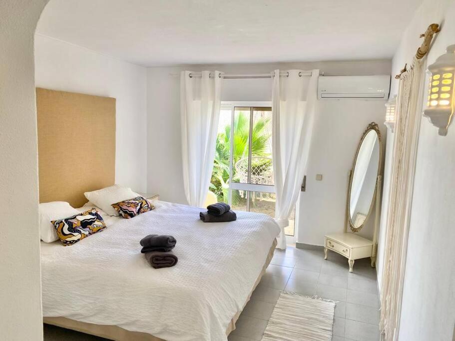 Villa Charming Villa, - Pool - No Need For Car