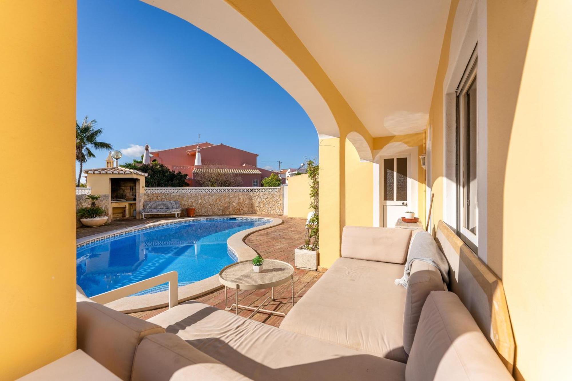 Charming Villa, - Pool - No Need For Car *